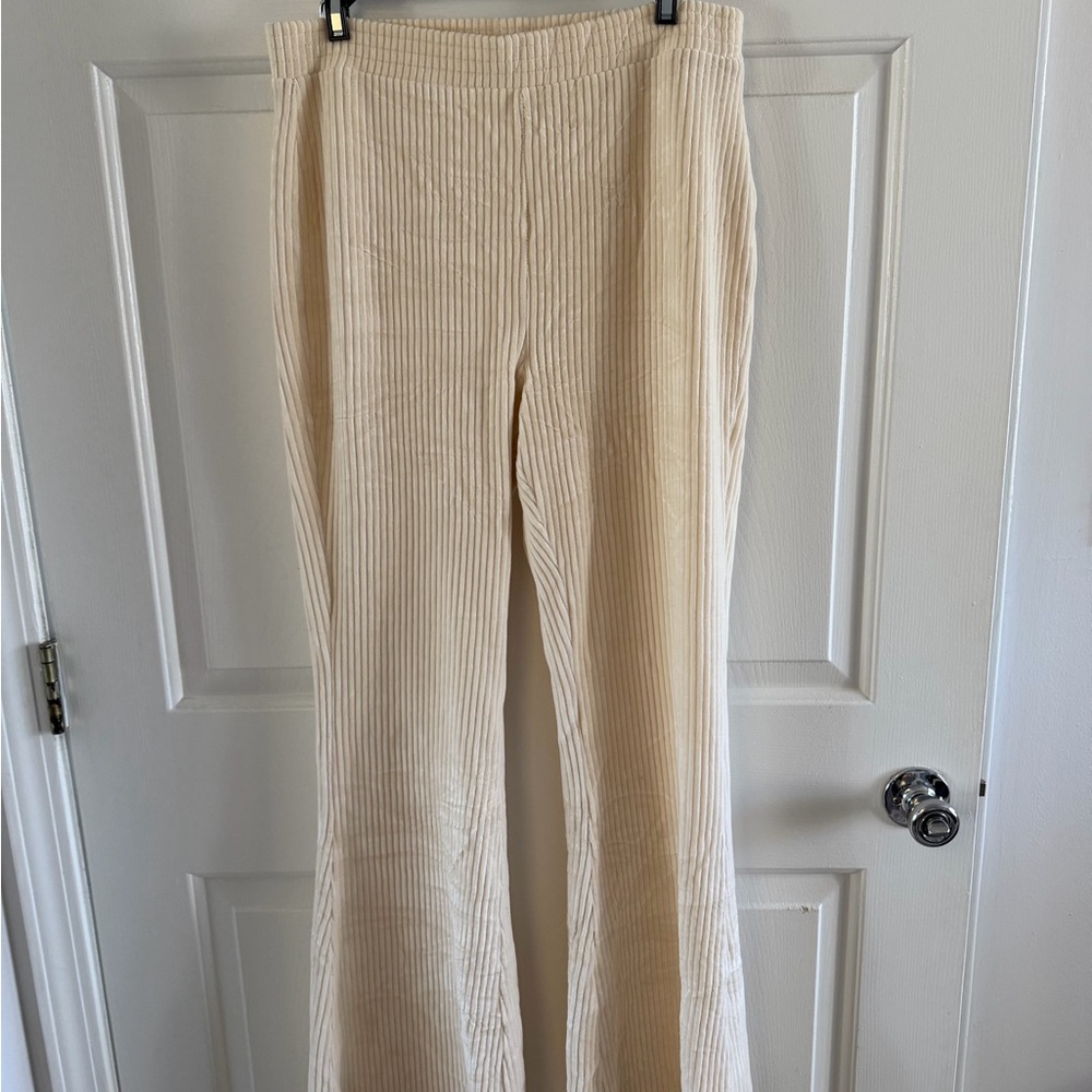 Aerie Cream Ribbed Flare Pants